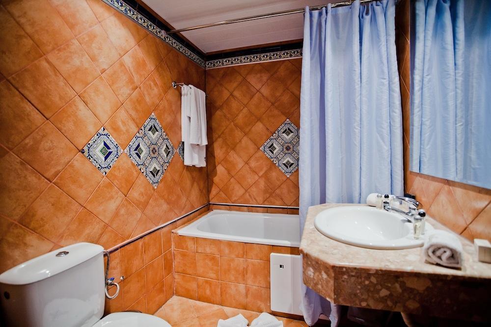 Andalucia Beach Hotel Elenite Buitenkant foto