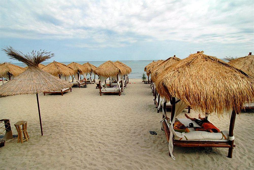 Andalucia Beach Hotel Elenite Buitenkant foto