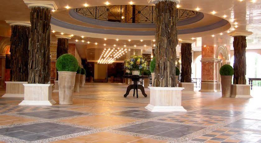 Andalucia Beach Hotel Elenite Buitenkant foto