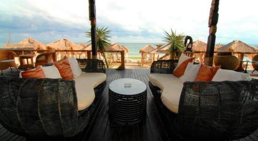 Andalucia Beach Hotel Elenite Buitenkant foto