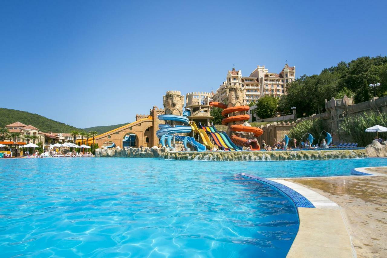 Andalucia Beach Hotel Elenite Buitenkant foto